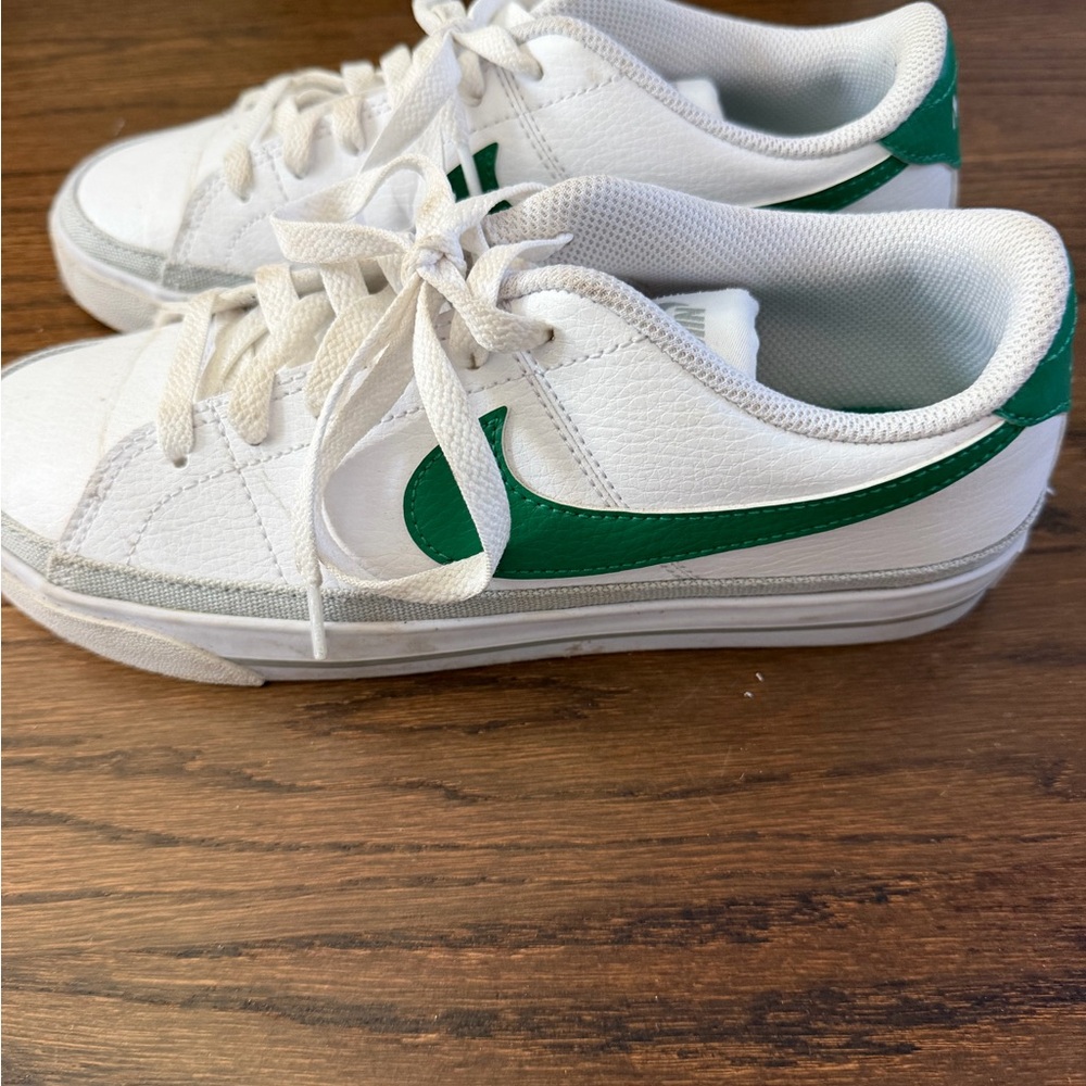 Nike women White Sneakers with Green Swoosh